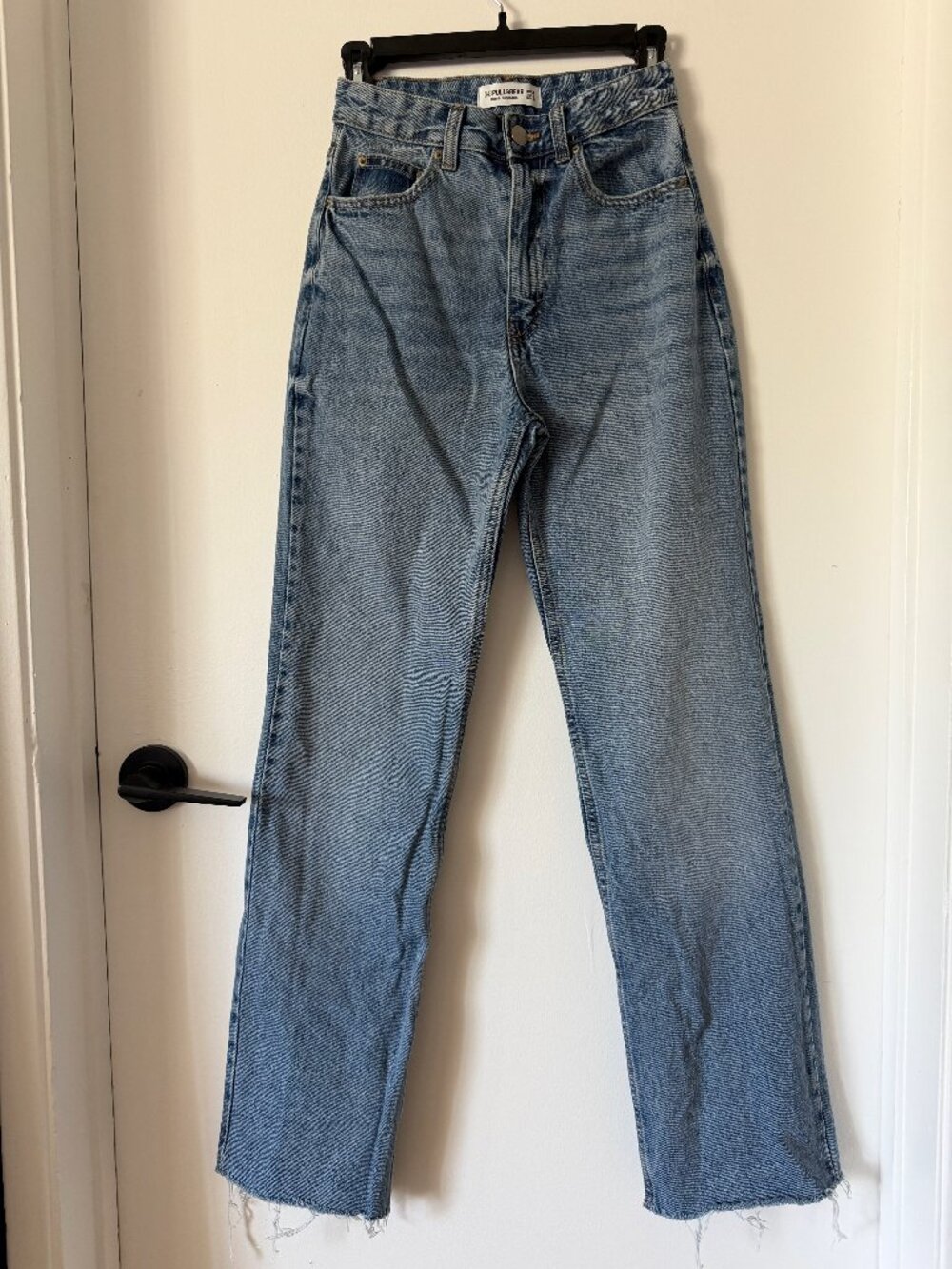 Pull&Bear High Rise Straight Leg Jeans | Raw Hem | XS